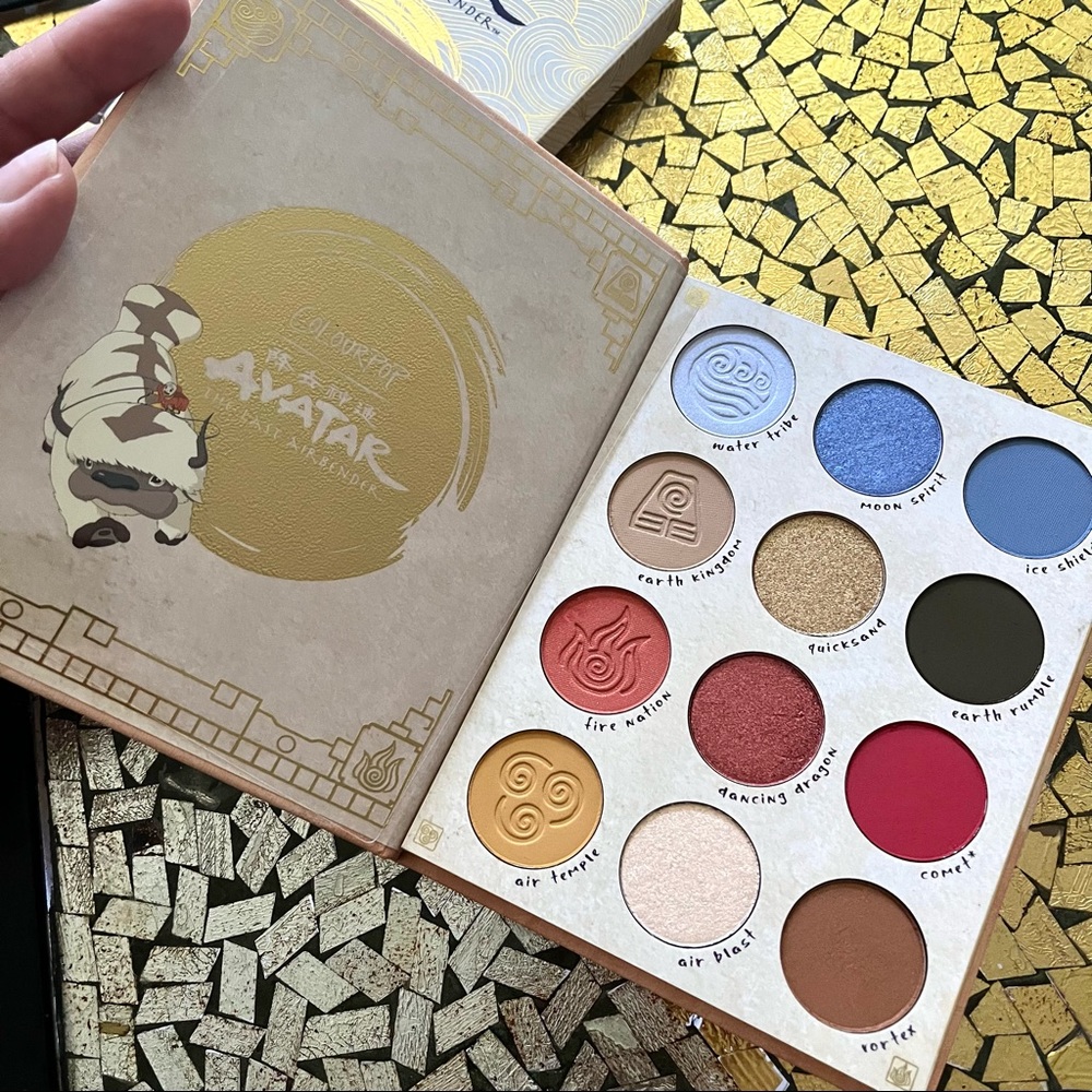 Avatar the Last Airbender & Colourpop collab eyeshadow palette 💙 BNWT